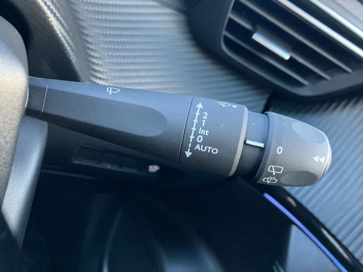 Used Peugeot 2008 2025 for sale - 76650647: Photo 38