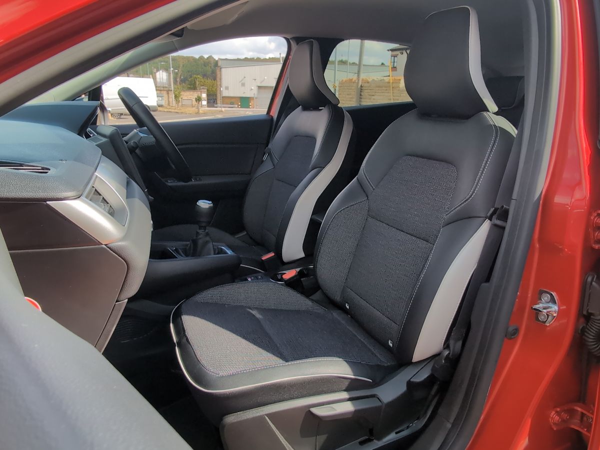 Used Renault Captur 2022 for sale - 76931812: Photo 35