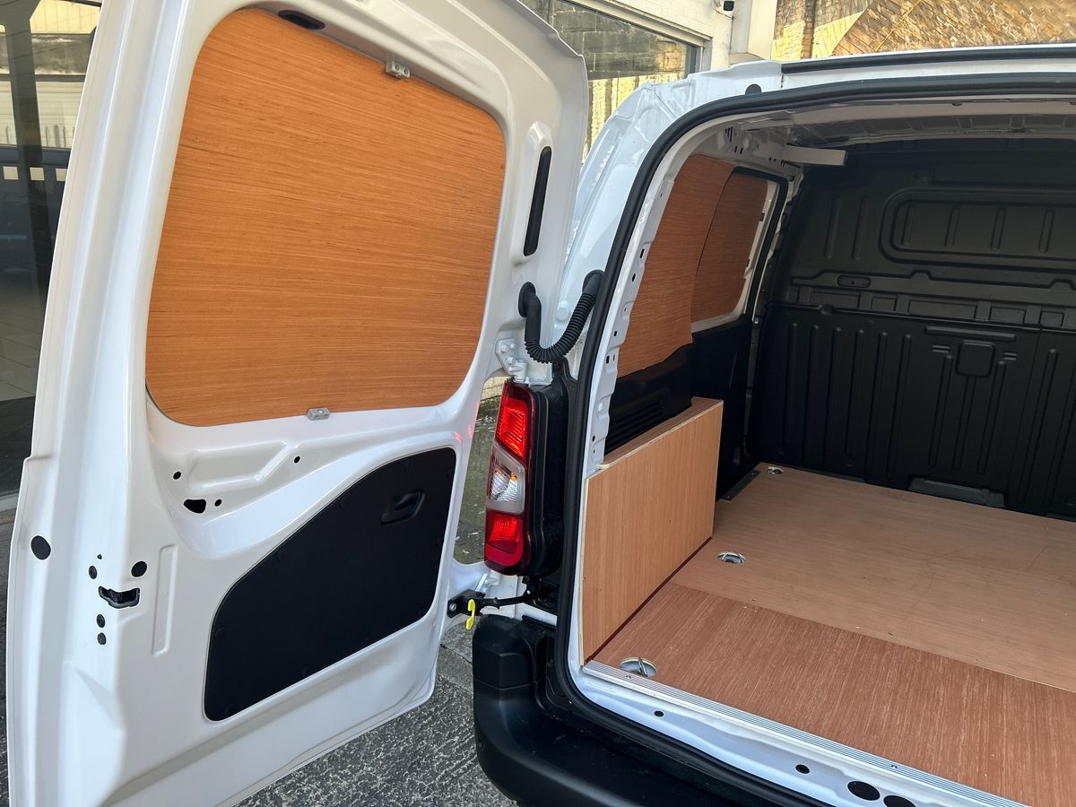 Vehicle 28