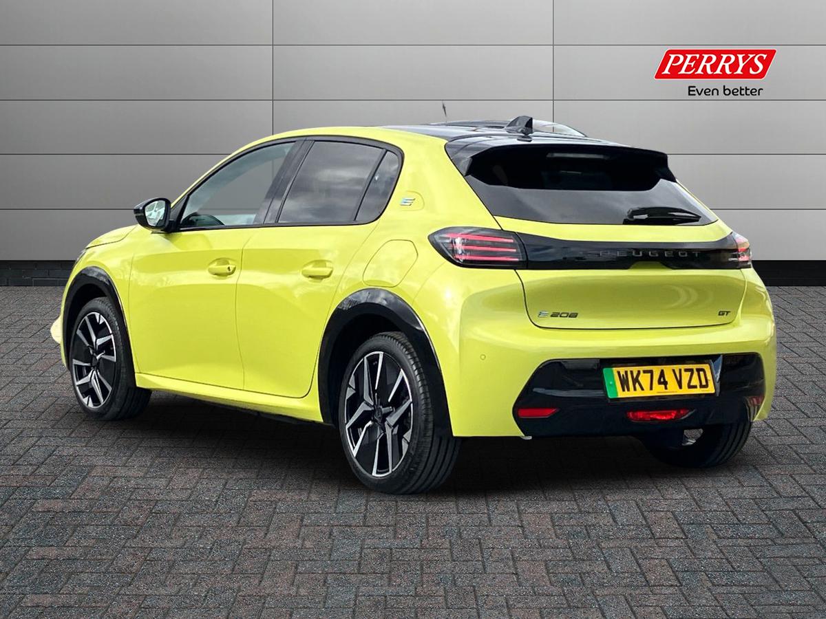 Used Peugeot 208 2024 for sale - 76969424: Photo 2