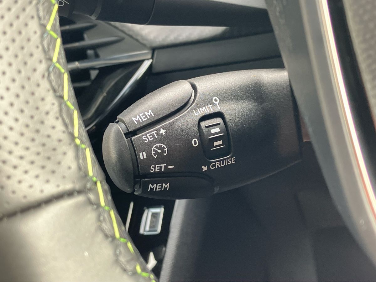 Used Peugeot 208 2024 for sale - 76969424: Photo 31