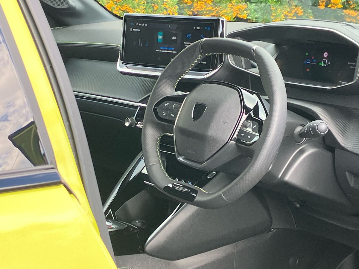 Used Peugeot 208 2024 for sale - 76969424: Photo 37