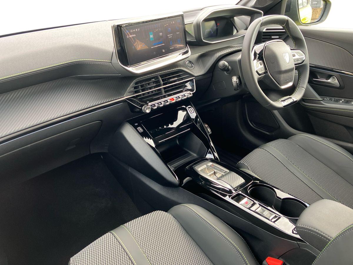 Used Peugeot 208 2024 for sale - 76969424: Photo 6