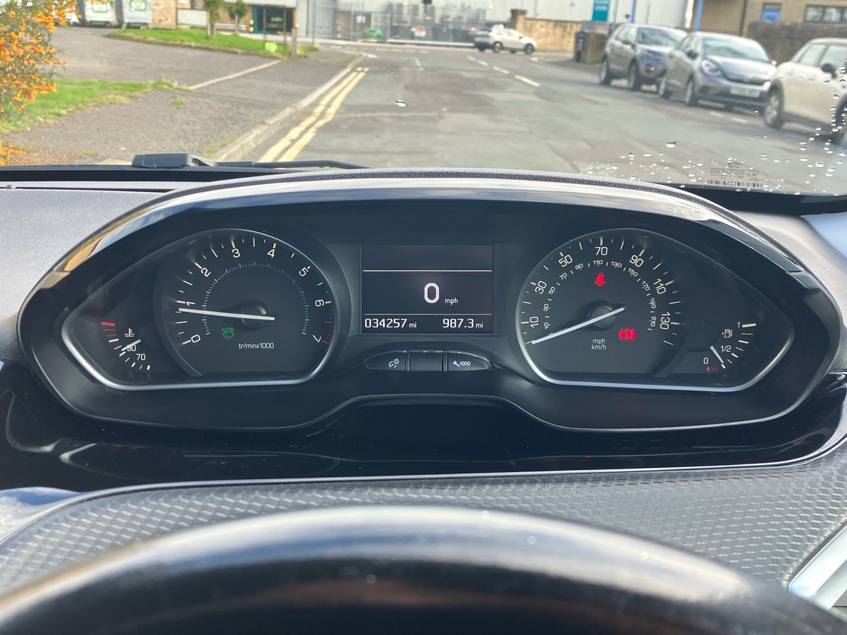 Used Peugeot 208 2019 for sale - 76518233: Photo 14