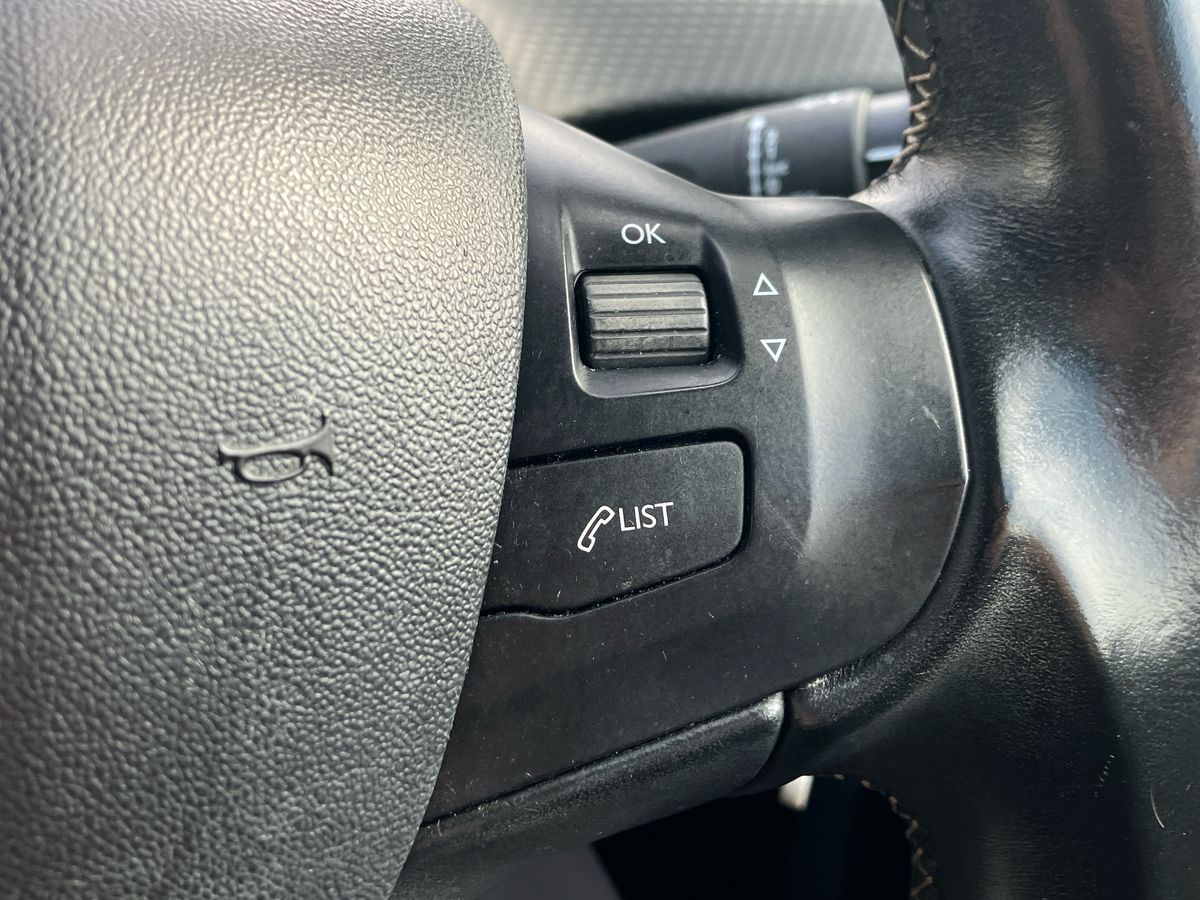 Used Peugeot 208 2019 for sale - 76518233: Photo 21