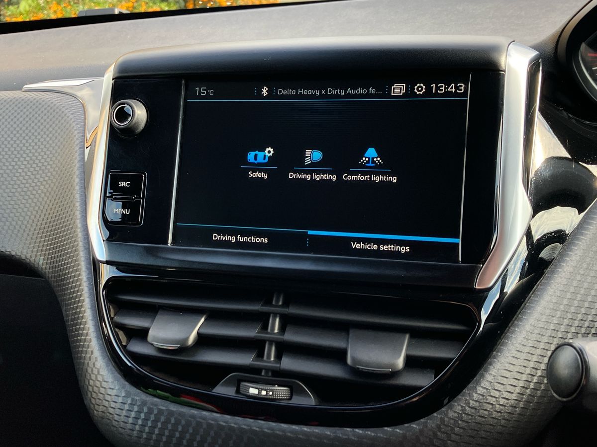 Used Peugeot 208 2019 for sale - 76518233: Photo 32