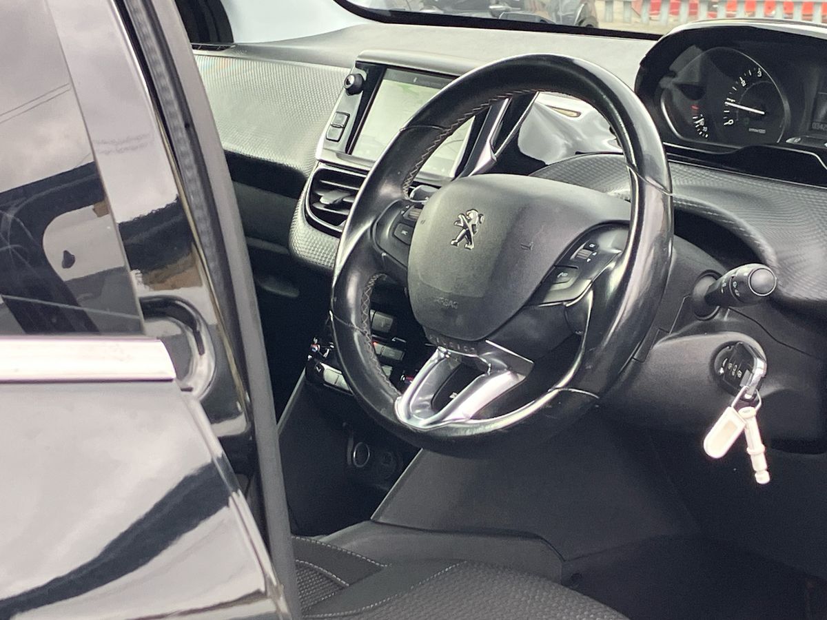 Used Peugeot 208 2019 for sale - 76518233: Photo 36