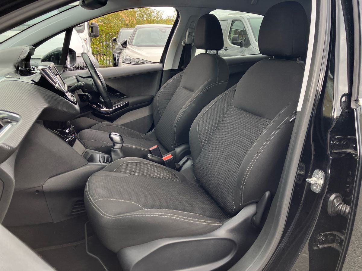 Used Peugeot 208 2019 for sale - 76518233: Photo 38