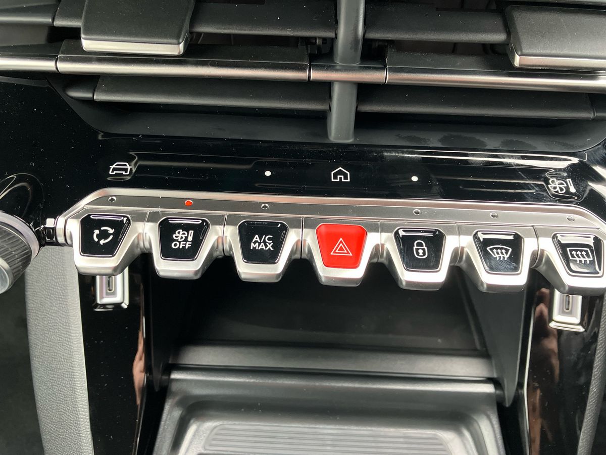 Used Peugeot 2008 2025 for sale - 76351897: Photo 12