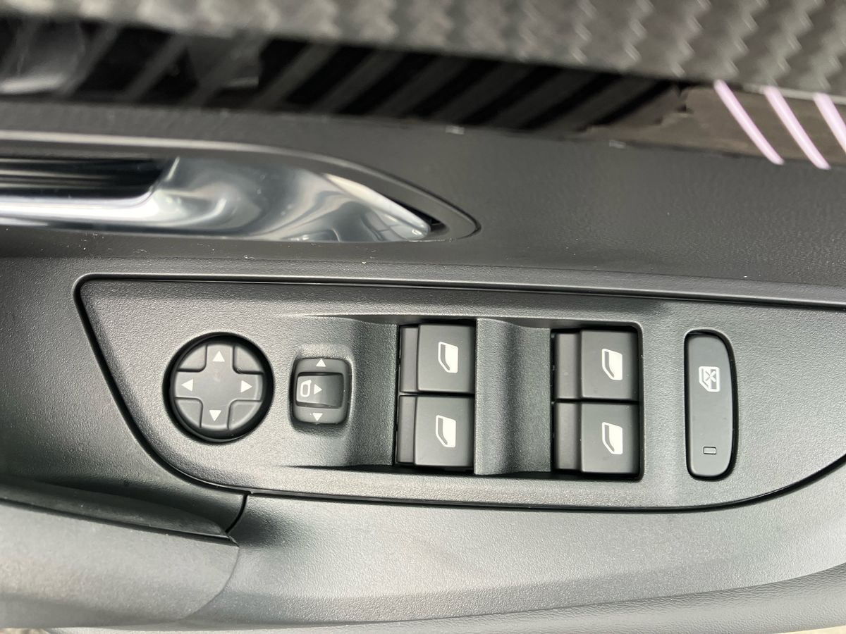 Used Peugeot 2008 2025 for sale - 76351897: Photo 18