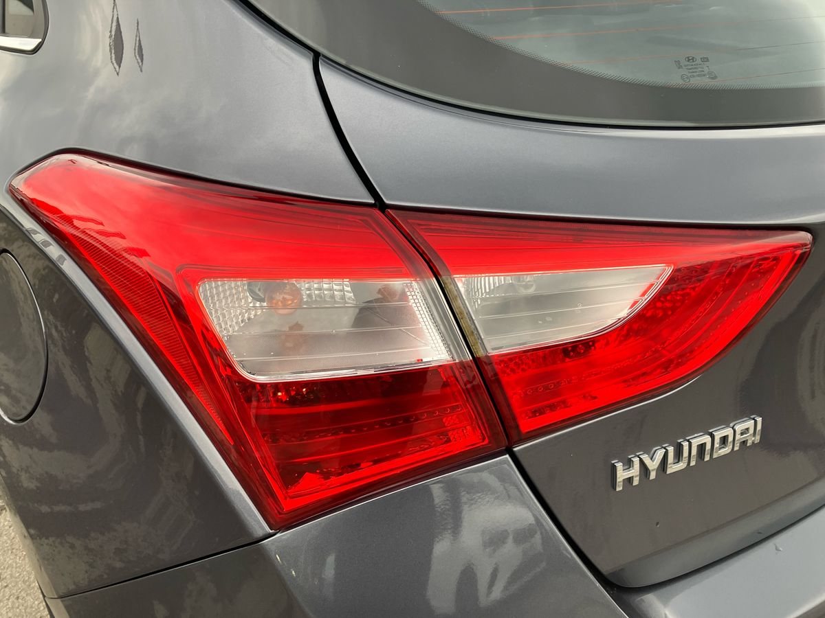 Used Hyundai i30 2015 for sale - 76611995: Photo 23