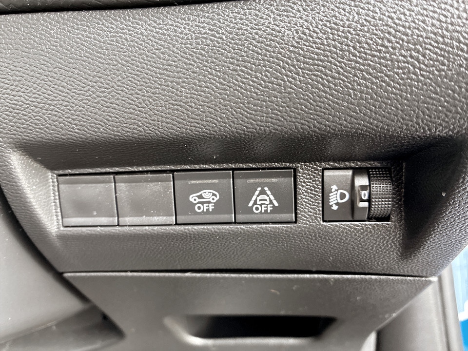 Used Peugeot 2008 2020 for sale - 77604255: Photo 26