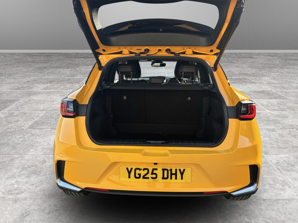 Used Lexus LBX 2025 for sale - 77896542: Photo 12