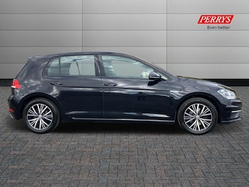 Used Volkswagen Golf 2018 for sale - 75711259: Photo