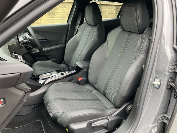Used Peugeot 2008 2025 for sale - 76192256: Photo 43