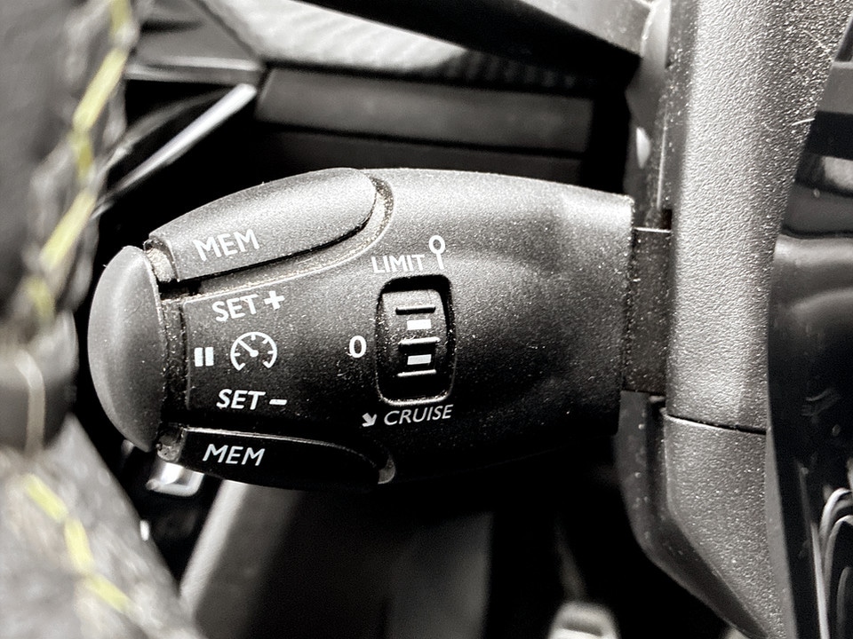 Used Peugeot 2008 2020 for sale - 77542760: Photo 32