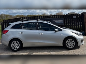 Used Kia Ceed 2017 for sale - 78299020: Photo