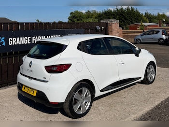 Used Renault Clio 2015 for sale - 78821004: Photo