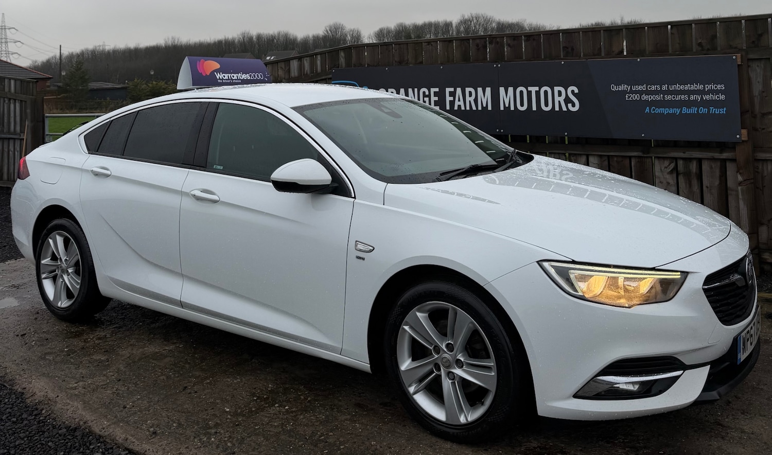 Used Vauxhall Insignia 2017 for sale - 77435341: Photo 2