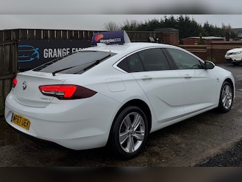 Used Vauxhall Insignia 2017 for sale - 77435341: Photo