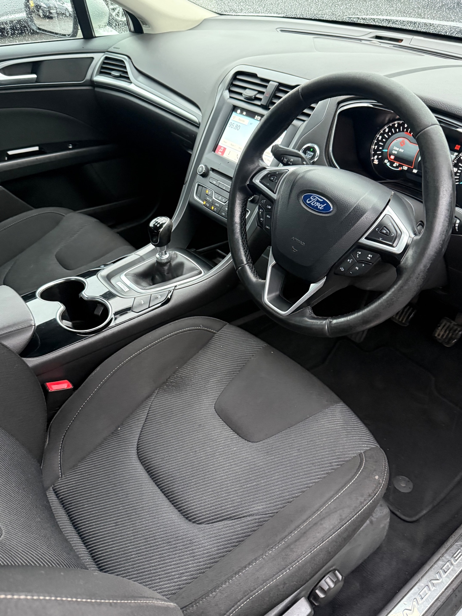 Used Ford Mondeo 2017 for sale - 76985147: Photo 10