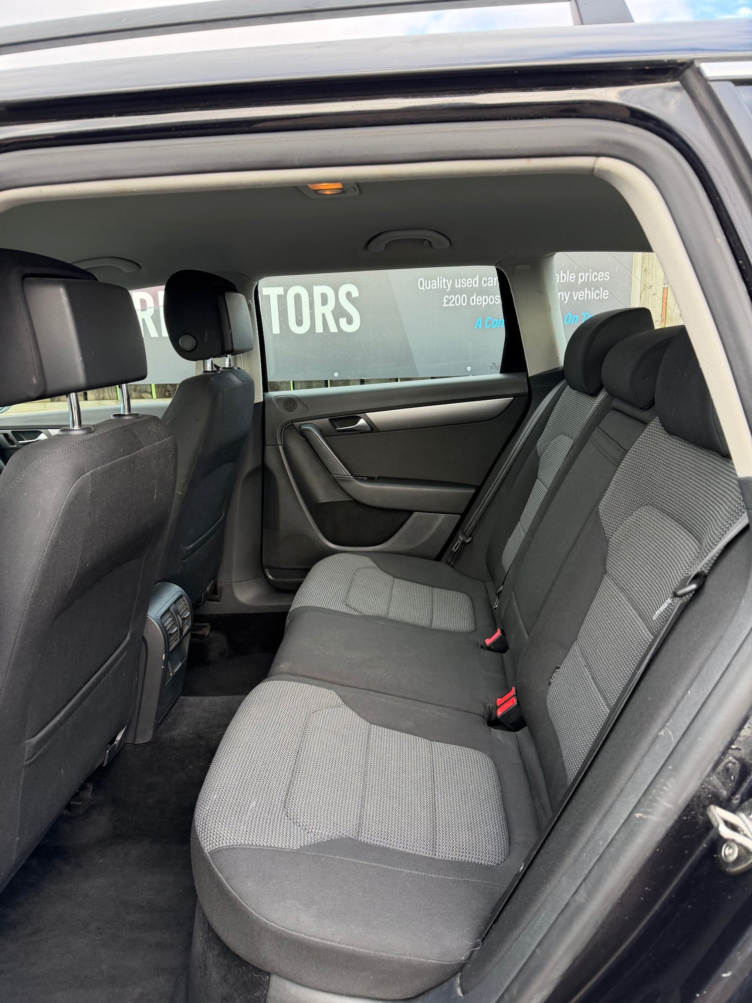 Used Volkswagen Passat 2011 for sale - 77878376: Photo 10