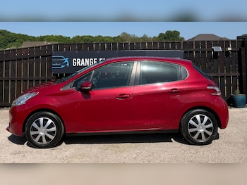 Used Peugeot 208 2014 for sale - 78693568: Photo