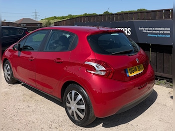 Used Peugeot 208 2014 for sale - 78693568: Photo