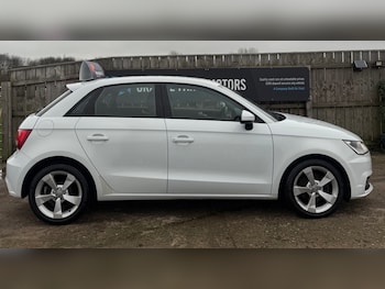 Used Audi A1 2017 for sale - 77034010: Photo