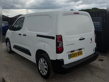 Used Peugeot Partner 2019 for sale - 78607209: Photo
