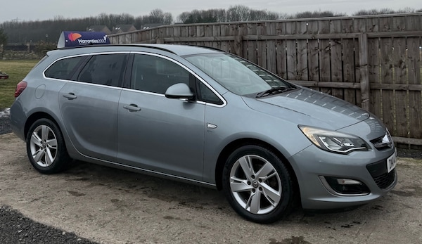 Used Vauxhall Astra 2014 for sale - 74104168: Photo 2