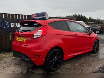 Used Ford Fiesta 2016 for sale - 76735774: Photo