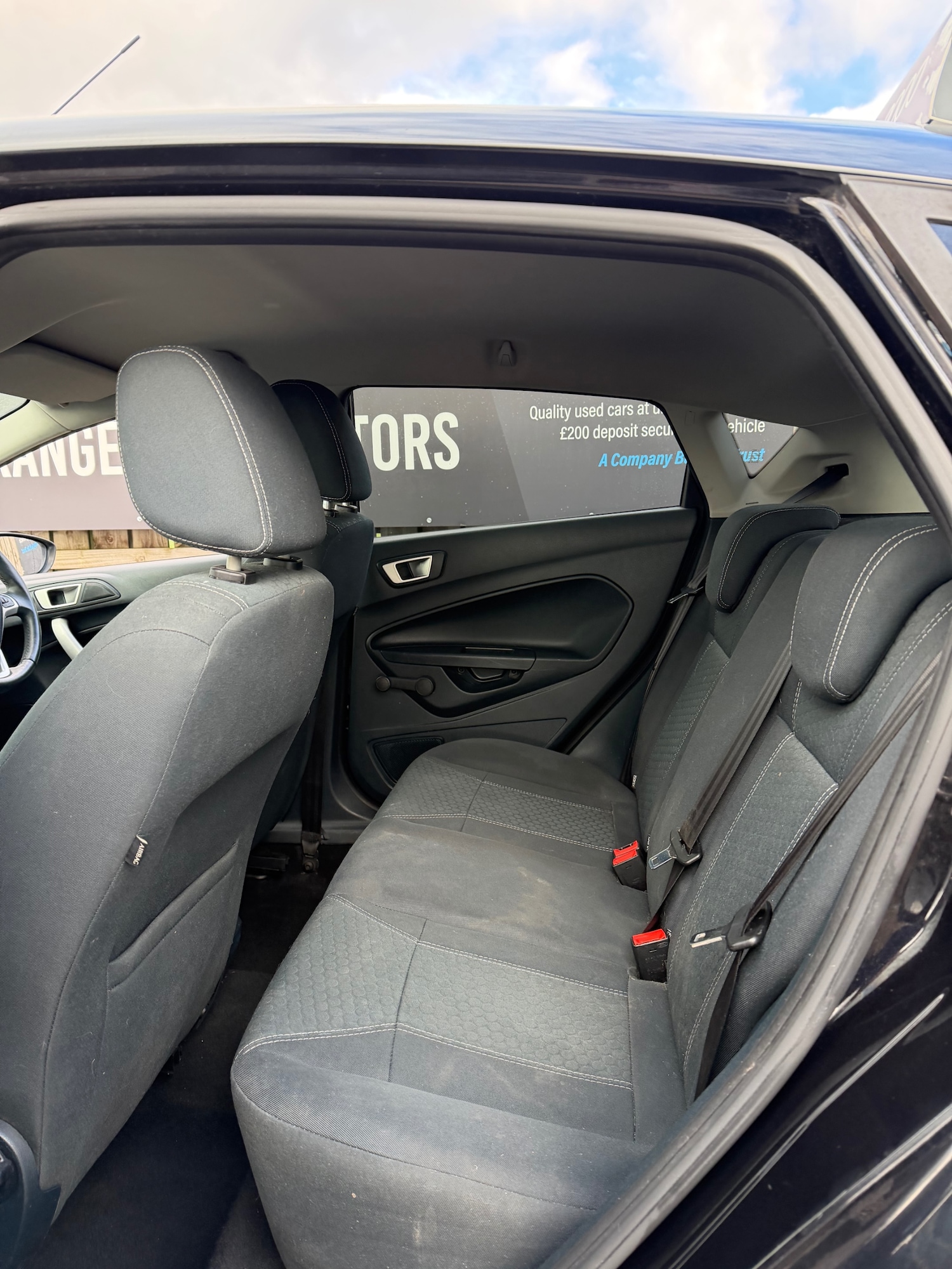 Used Ford Fiesta 2011 for sale - 77878372: Photo 11