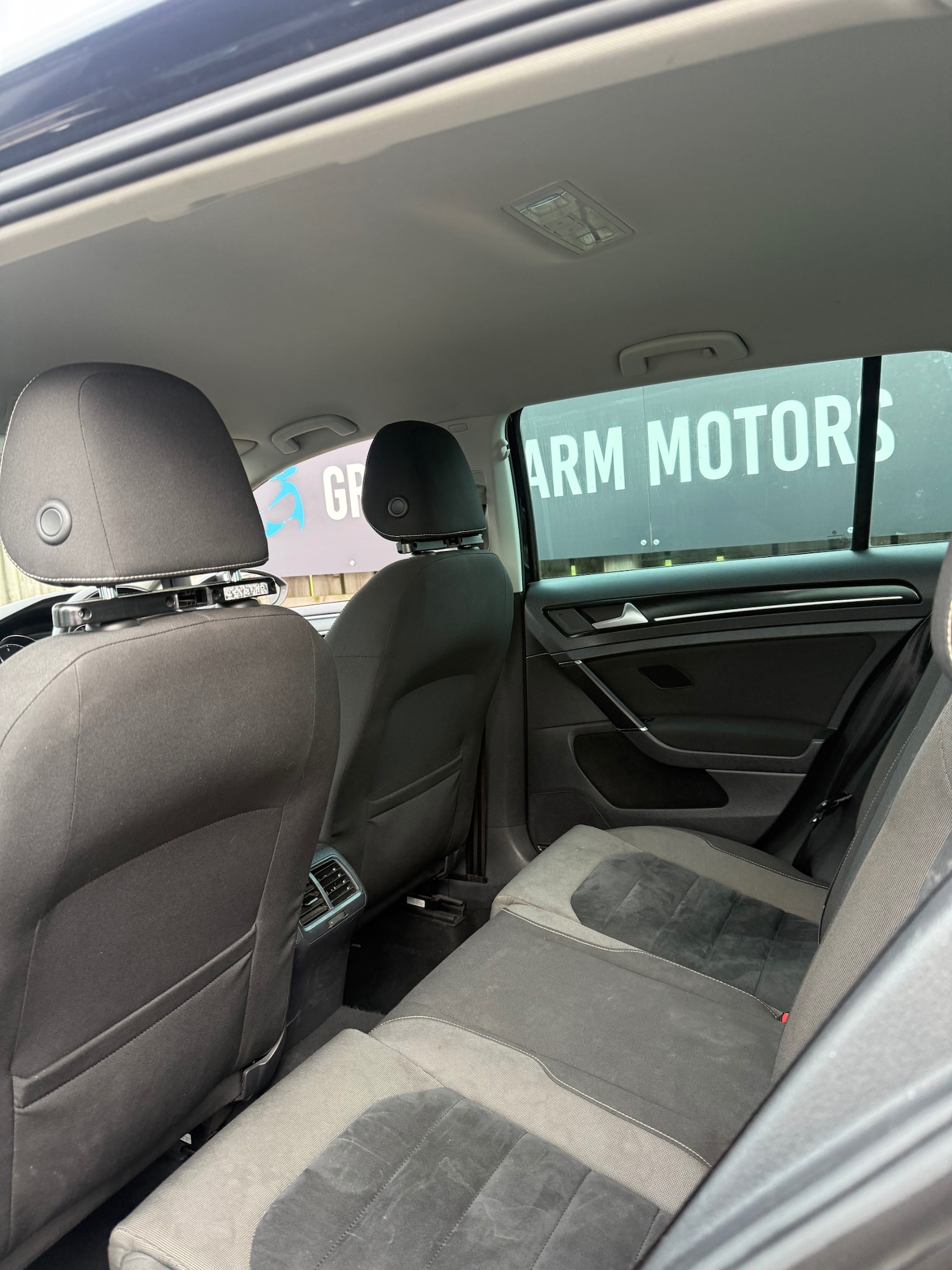 Used Volkswagen Golf 2014 for sale - 76413900: Photo 11