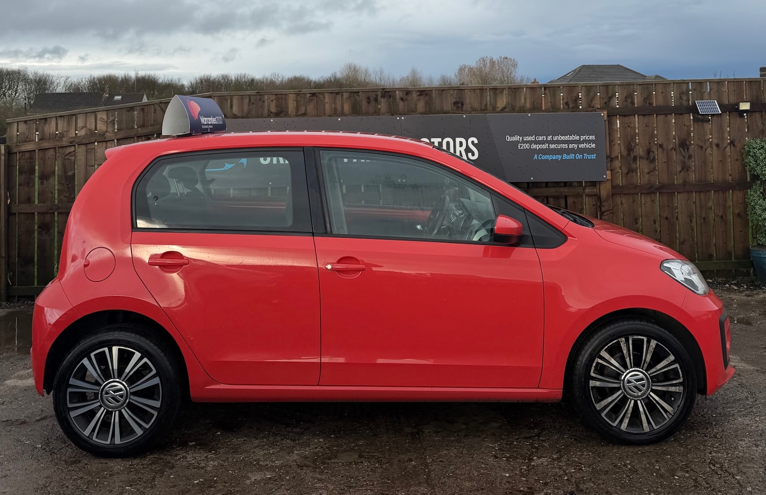 Used Volkswagen up! 2017 for sale - 78004253: Photo 3