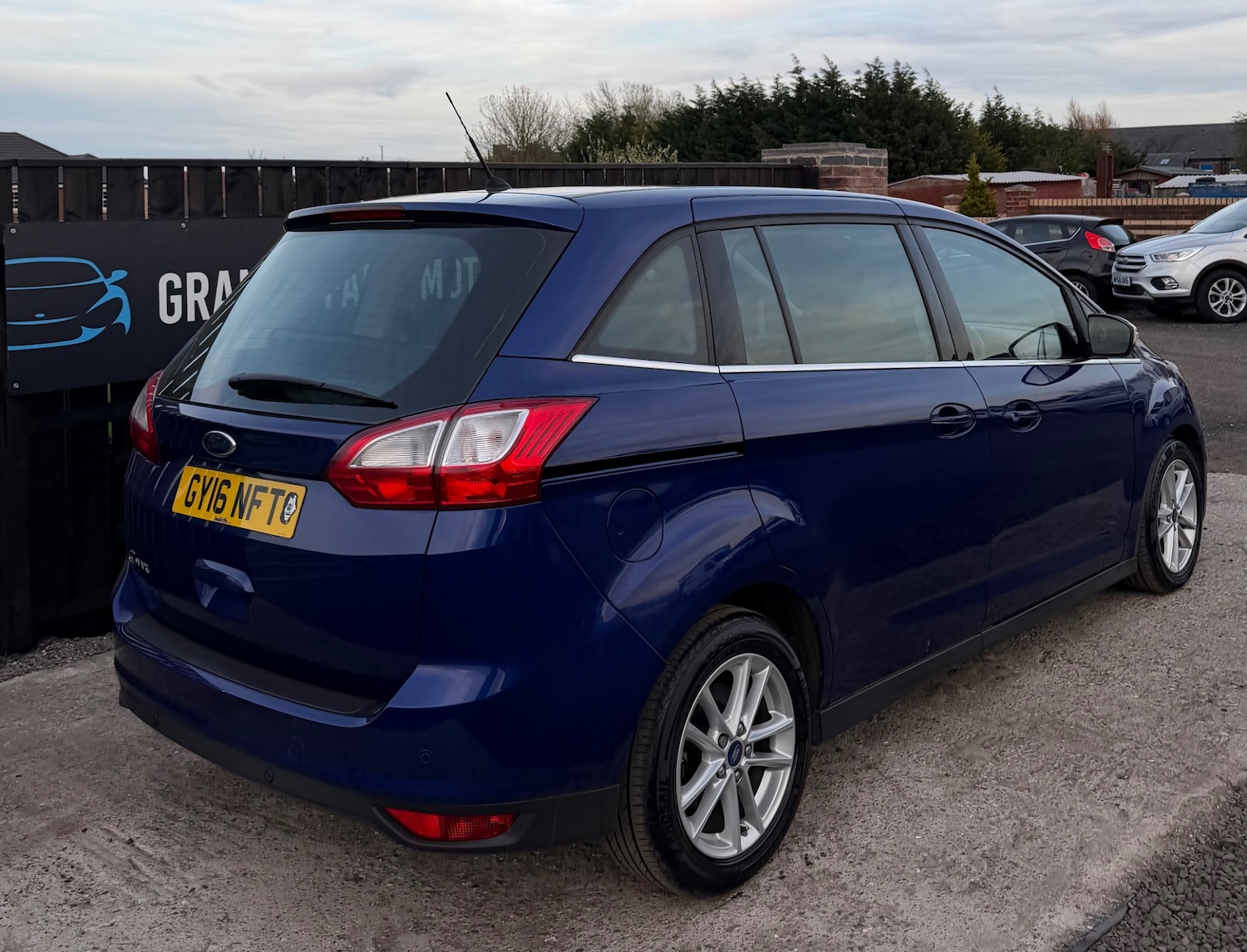 Used Ford Grand C-Max 2016 for sale - 78155702: Photo 4