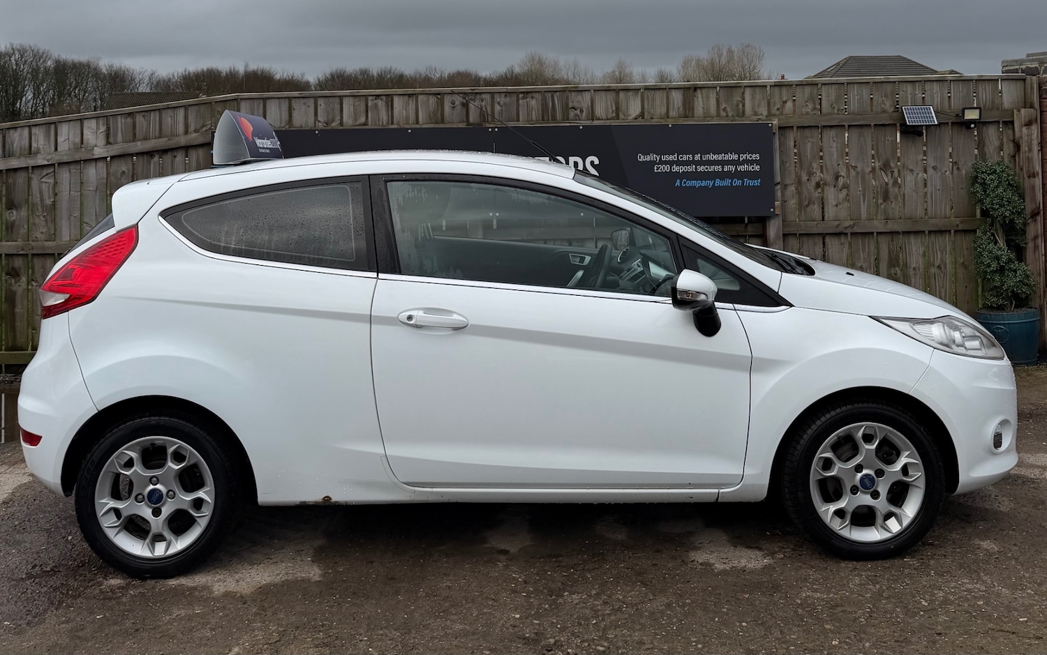 Used Ford Fiesta 2011 for sale - 77778953: Photo 3