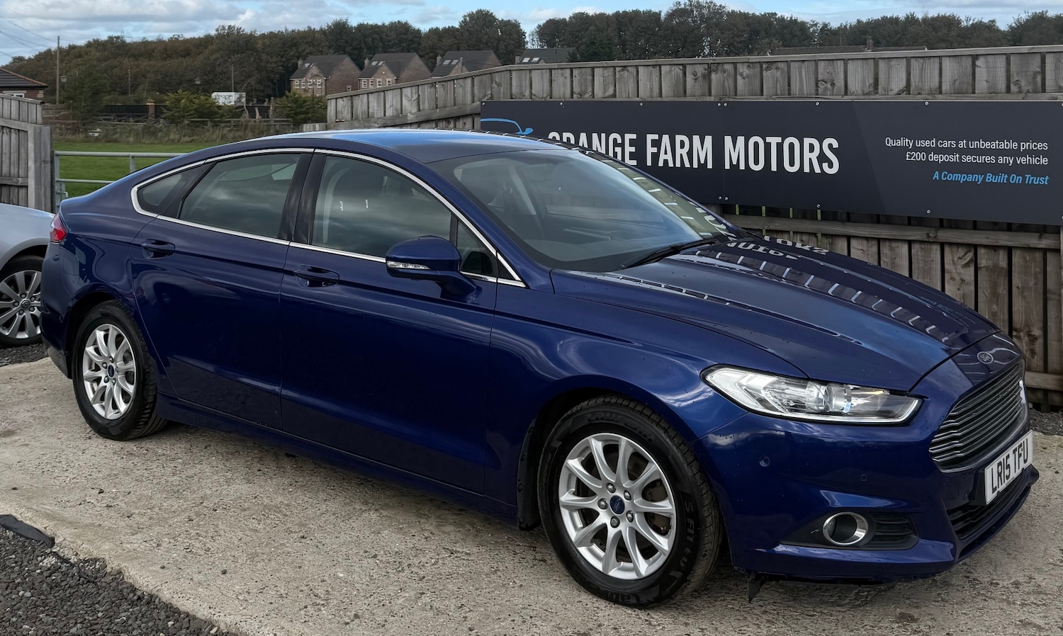Used Ford Mondeo 2015 for sale - 76212128: Photo 2
