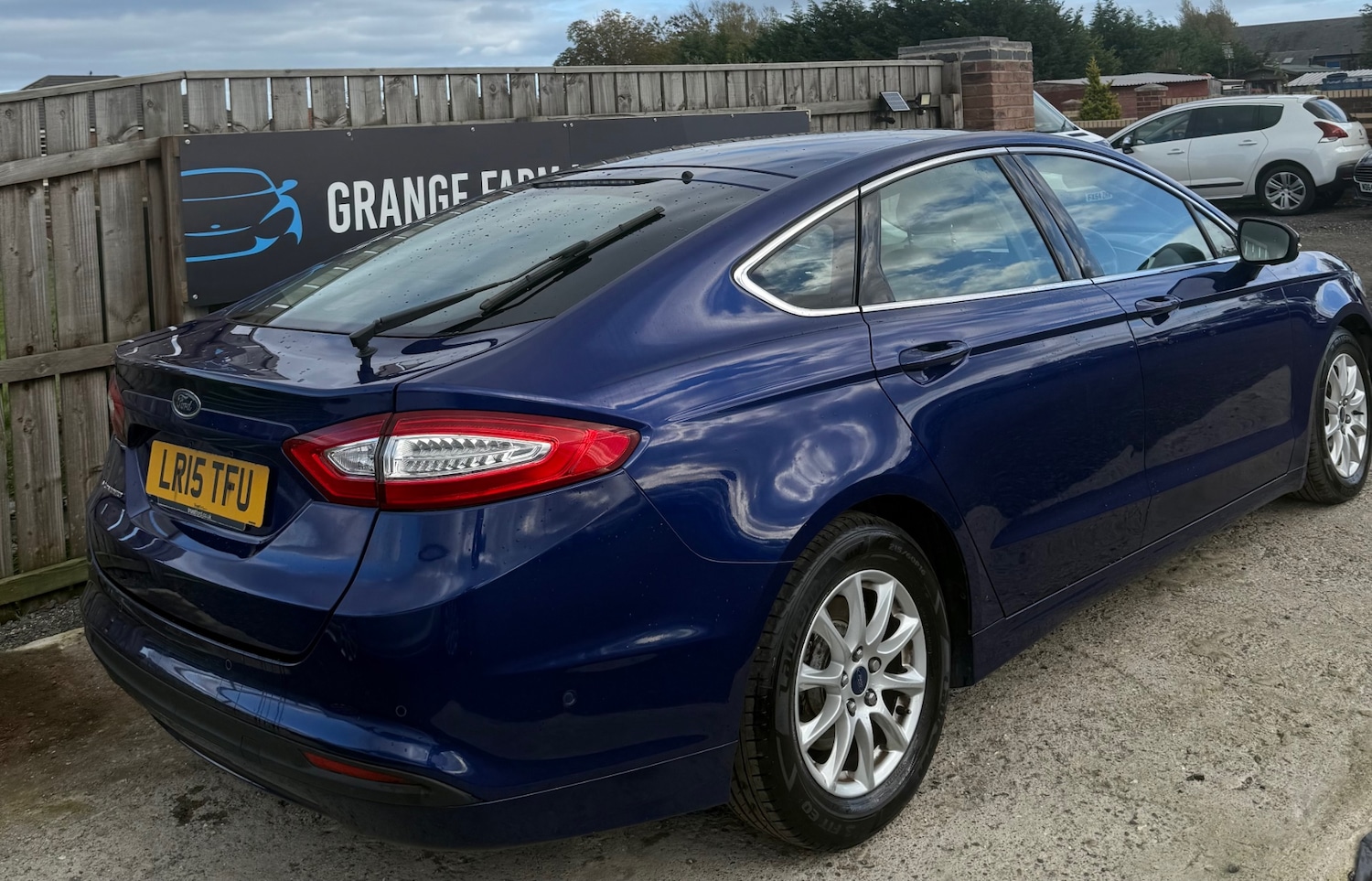 Used Ford Mondeo 2015 for sale - 76212128: Photo 4