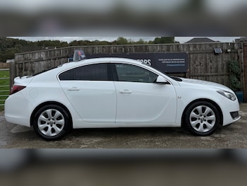 Used Vauxhall Insignia 2014 for sale - 76131089: Photo 3