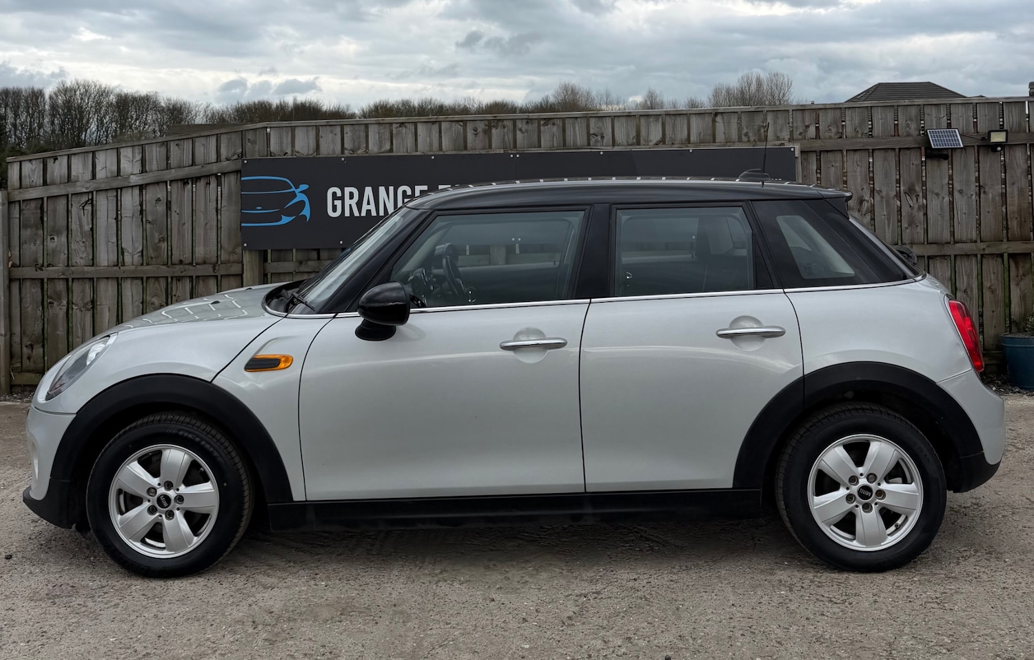 Used MINI Hatch 2017 for sale - 78135095: Photo 6