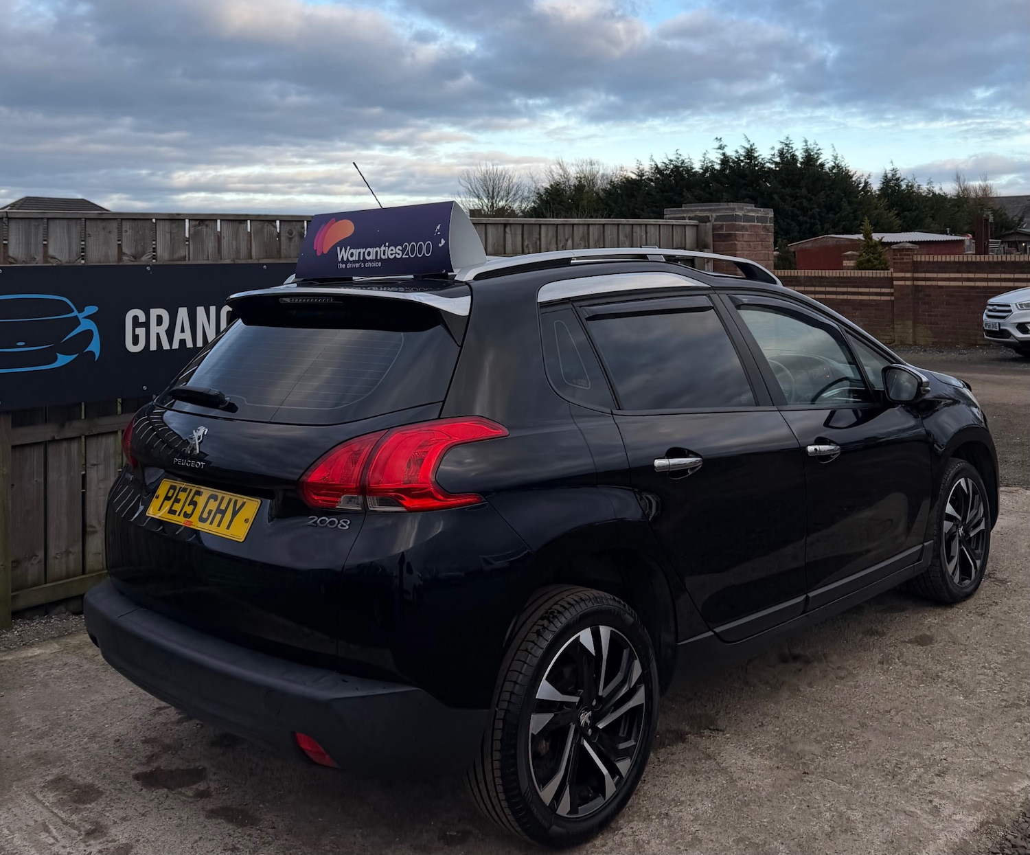 Used Peugeot 2008 2015 for sale - 77819854: Photo 4