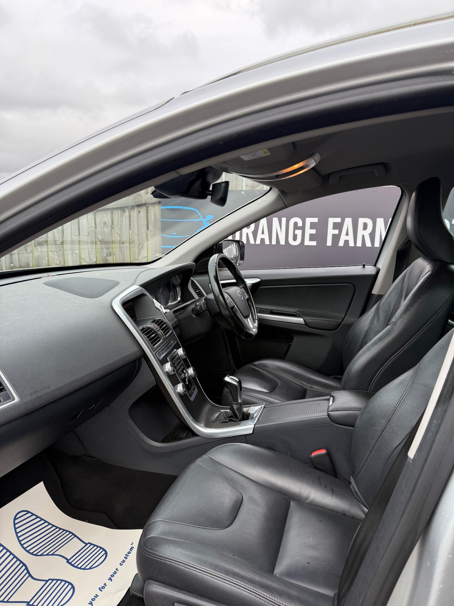 Used Volvo XC60 2015 for sale - 76428319: Photo 11