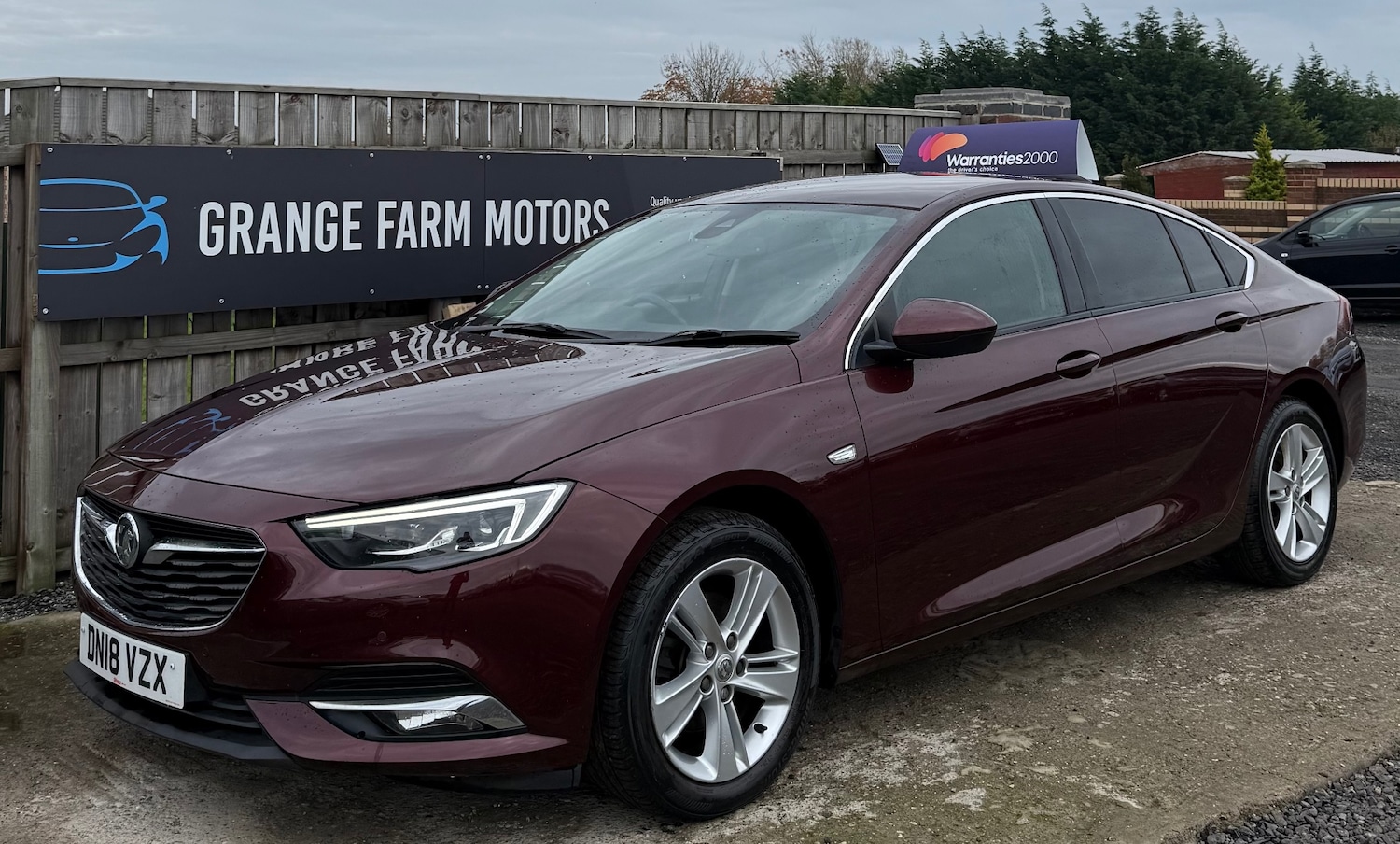 Used Vauxhall Insignia 2018 for sale - 76493879: Photo 1