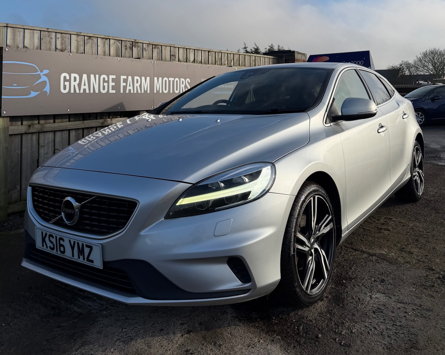 Used Volvo V40 2016 for sale - 77225655: Photo 5
