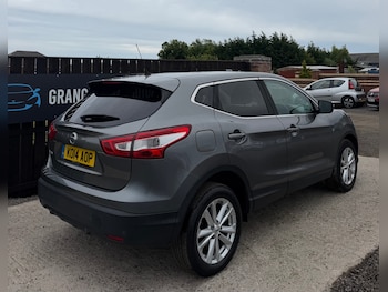 Used Nissan Qashqai 2014 for sale - 79103353: Photo
