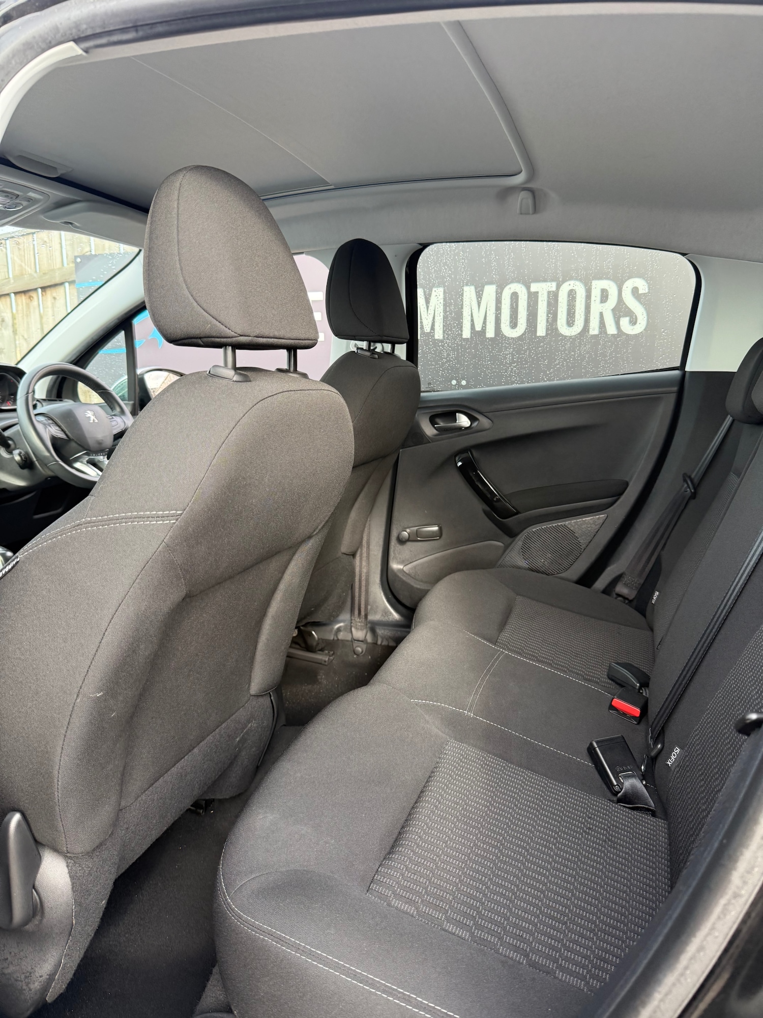 Used Peugeot 208 2015 for sale - 76234466: Photo 10