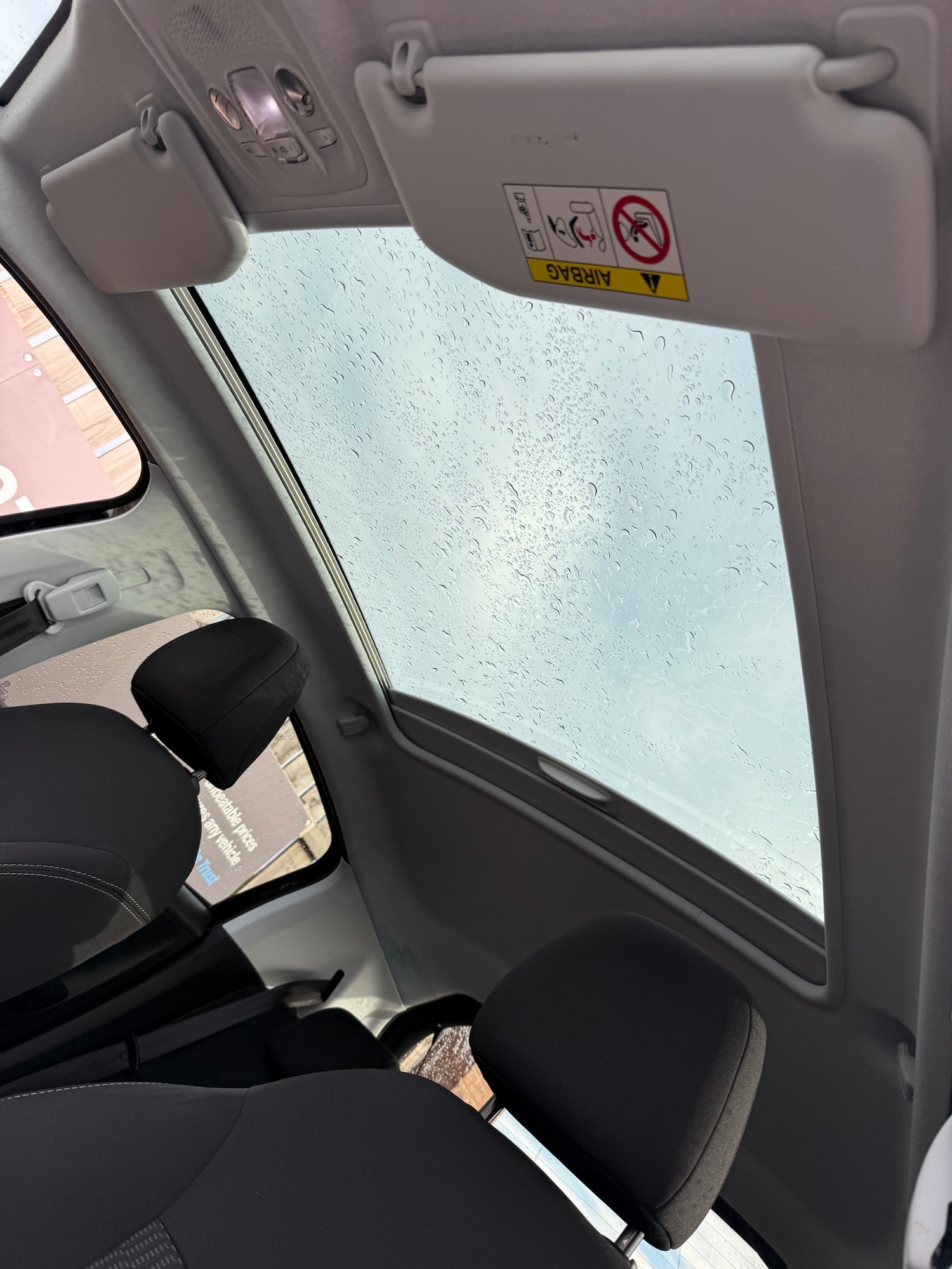 Used Peugeot 208 2015 for sale - 76234466: Photo 14