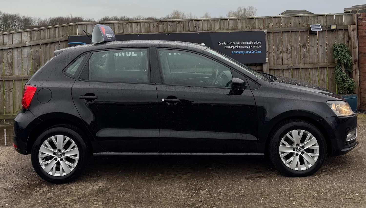 Used Volkswagen Polo 2016 for sale - 77420740: Photo 3