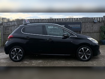 Used Peugeot 208 2019 for sale - 76818049: Photo
